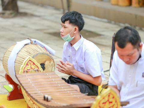 หล่อเทียนพรรษา