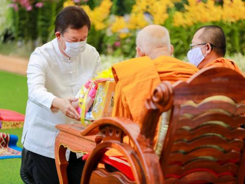 หล่อเทียนพรรษา