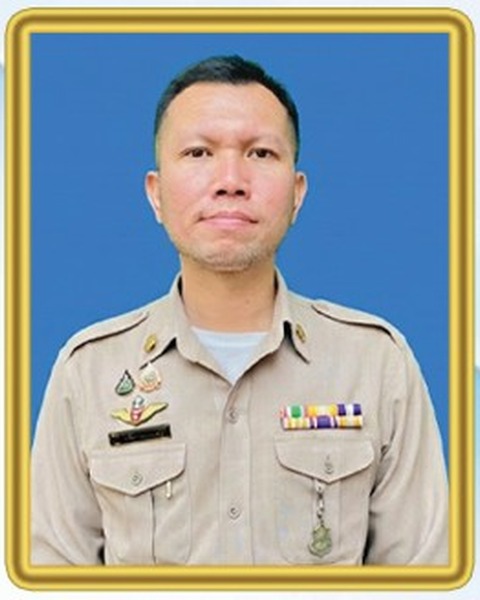นายวรวัตร นาคะรัตนะกูล