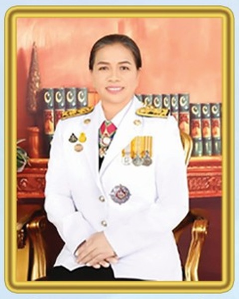 นางบุษดี บะคะ