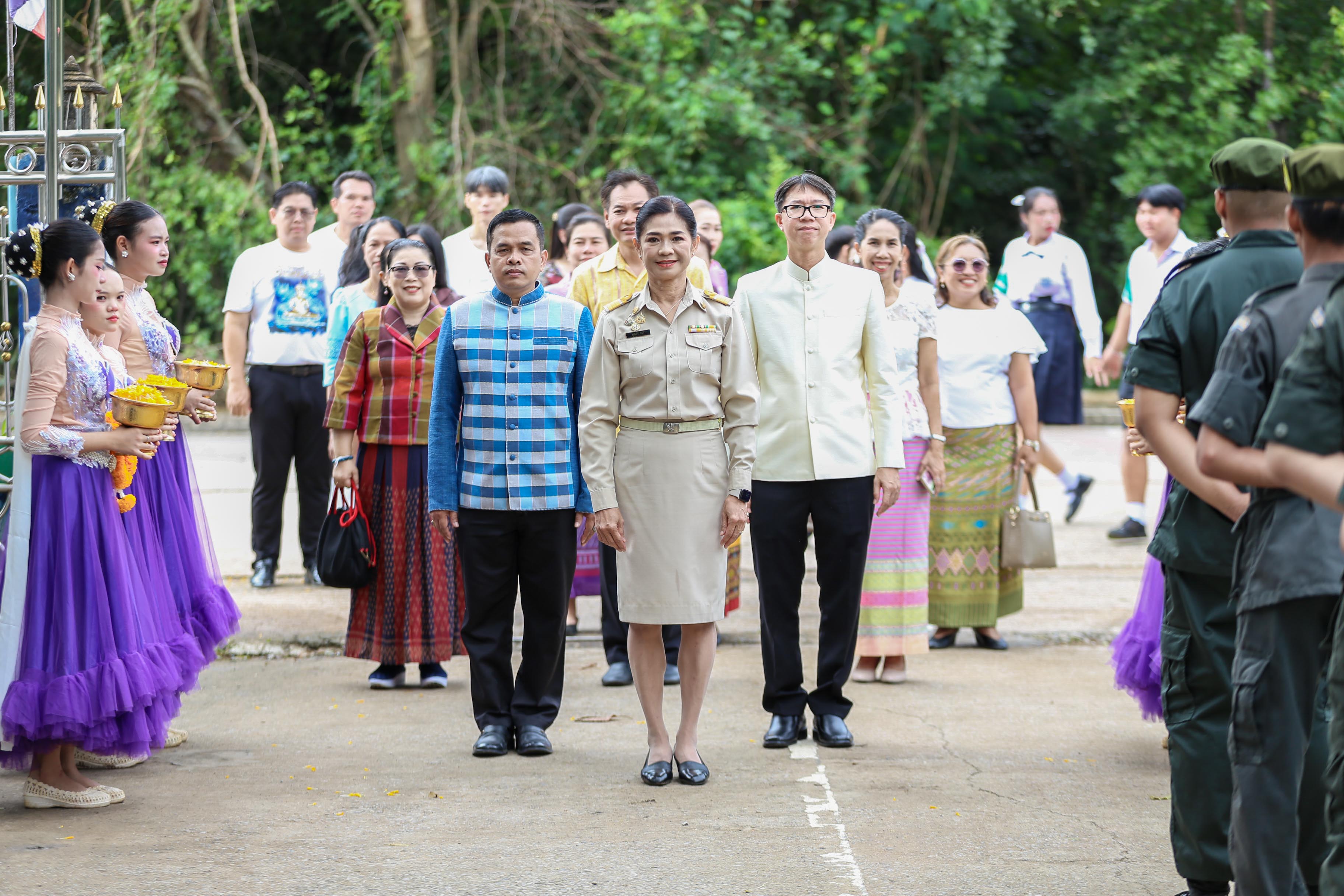  ร้อยความรัก ถักทอใจ สานสายใย มุทิตา 