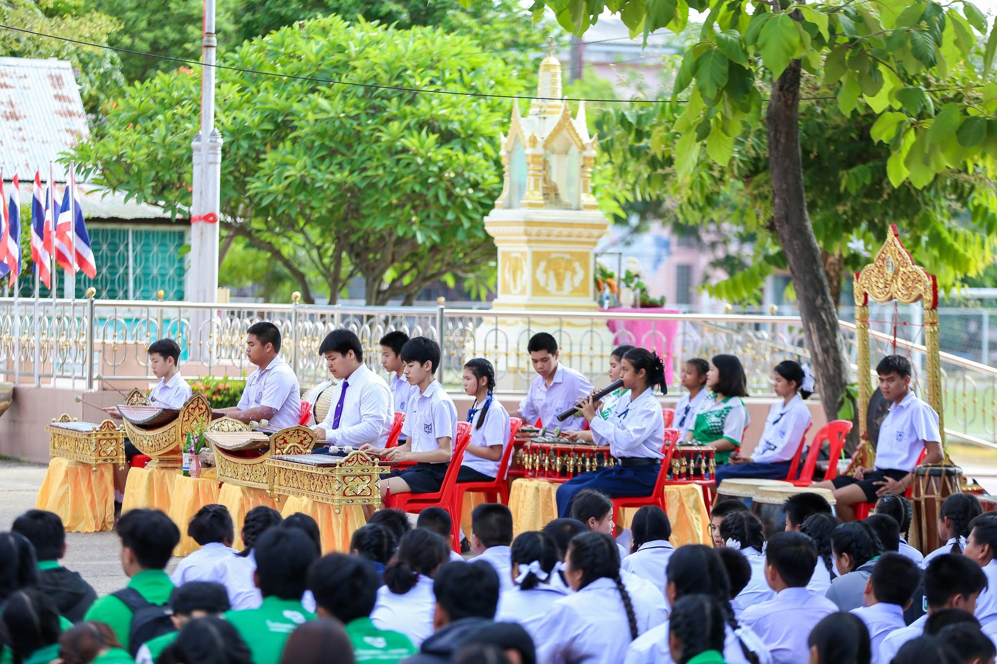 พิธีบวงสรวงสิ่งศักดิ์สิทธิ์ประจำโรงเรียน