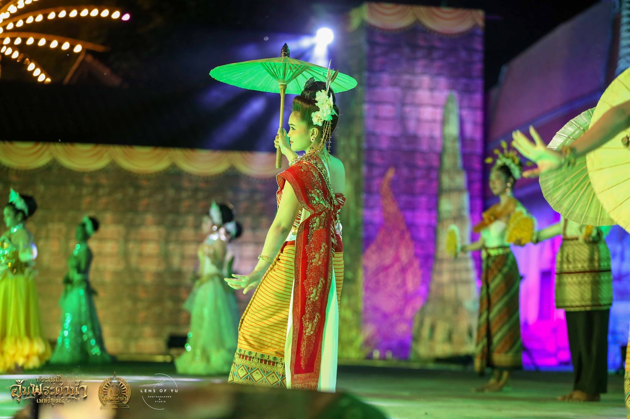 การแสดงแสงสีเสียงเวทีกลางน้ำ ประเพณีอุ้มพระดำน้ำ 2569