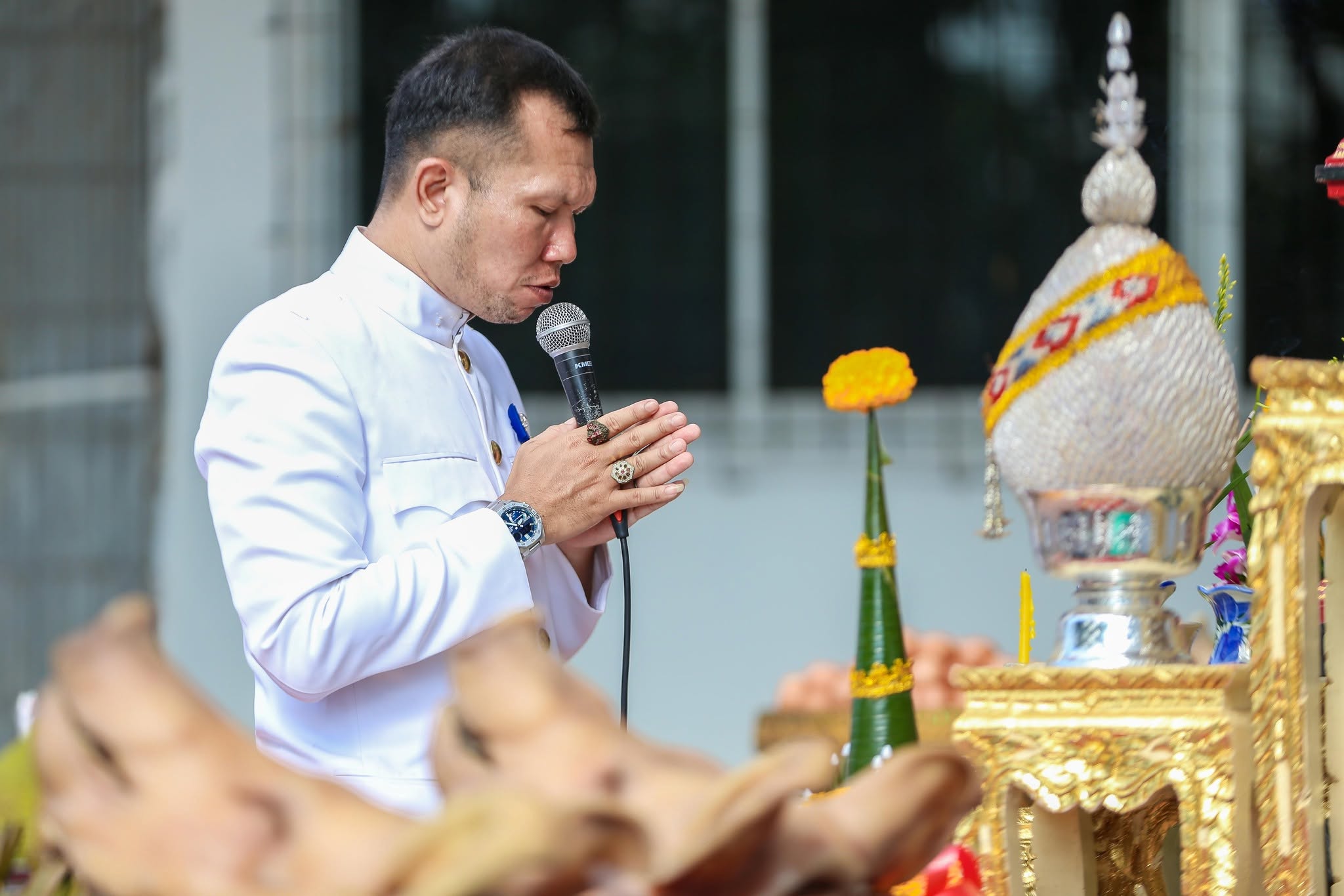 พิธีบวงสรวงสิ่งศักดิ์สิทธิ์ประจำโรงเรียน