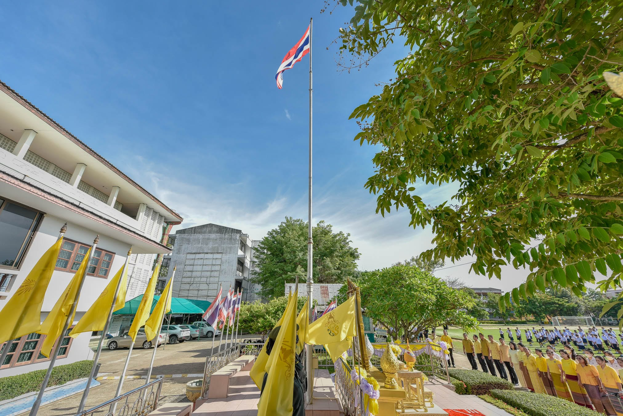 บริเวณโรงเรียนและลานกิจกรรม